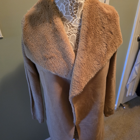 Twelfth Love Jackets & Blazers - Cozy Tan Teddy Jacket with Faux Fur Collar